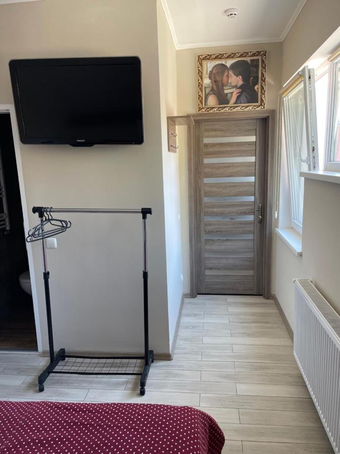 Hostel U Pottera Черновцы Экстерьер фото